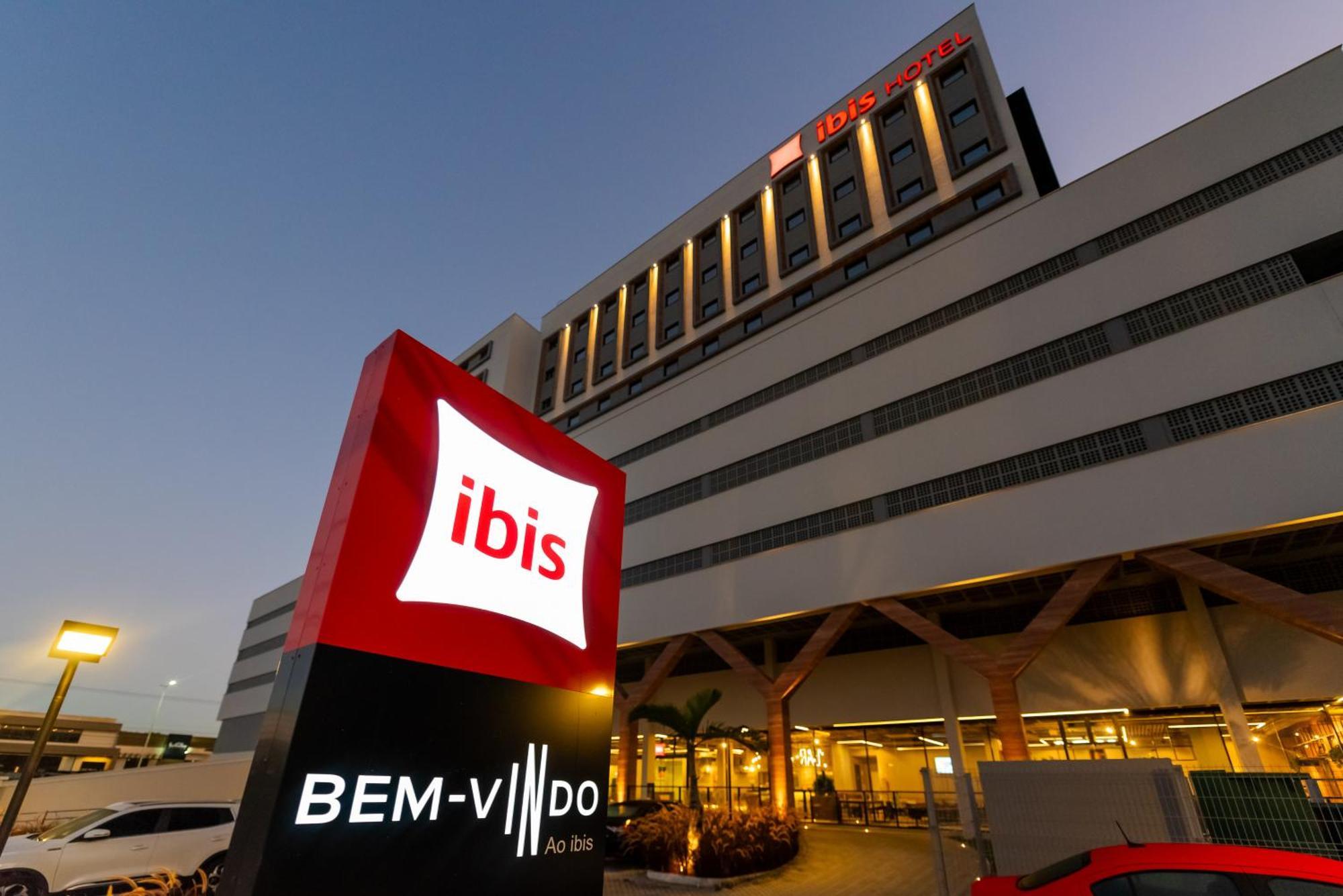 Ibis Tubarao Hotel ภายนอก รูปภาพ